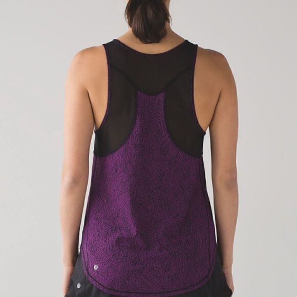 Lululemon Sculpt Tank II
Circuit Aurora Black / Black - Picture 3 of 6